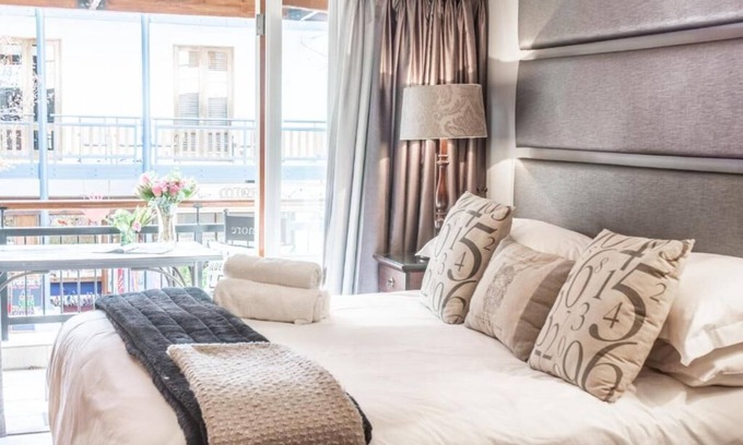 Stellenbosch Central Apartment | Experience Avemore Jan Cats No 5 with Premium Amenities