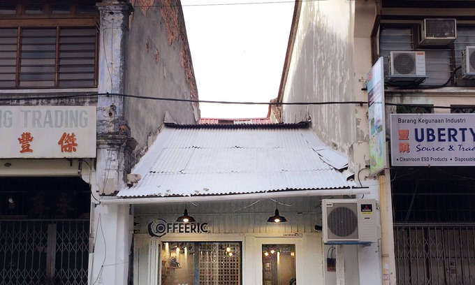 Historic George Town House | Prime Location Homestay with Cafe & Pet-Friendly Amenities