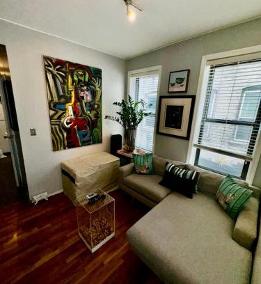 Union City Apartment | Unbeatable NYC Location: 2 Bedrooms Steps from Subway