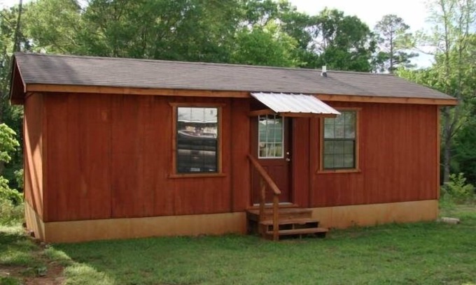 Murfreesboro Cabin | Prime Location! The Keeper's Cabin - Pet Friendly Retreat