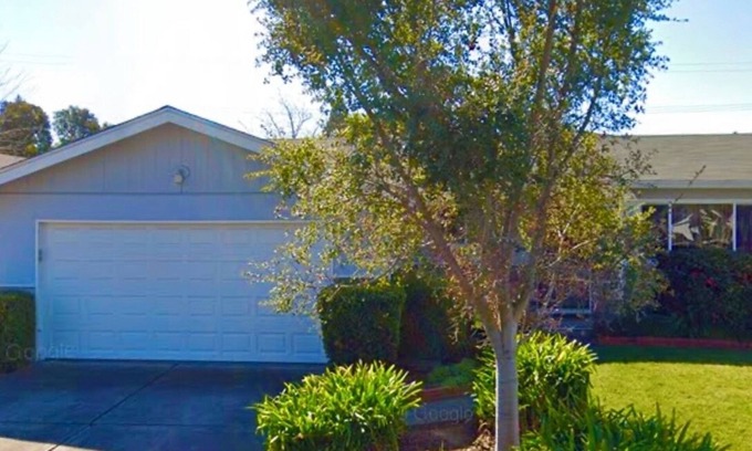 Napa House | Prime North Napa Location Near Wineries & Top Restaurants