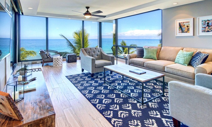 Honokowai Condo | Unforgettable Ocean Front Views in Maui - Guest Rated 10/10!