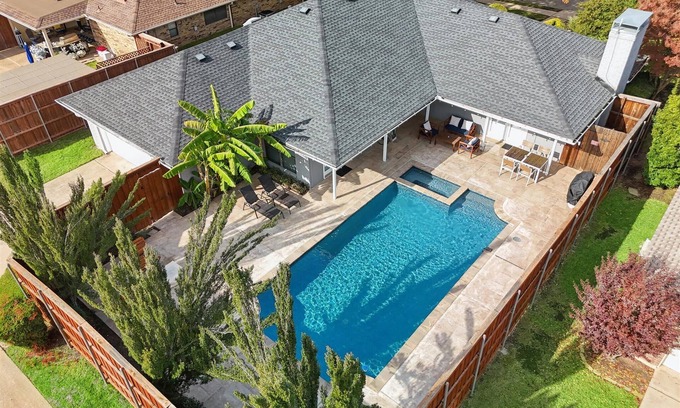 Allen House | Inviting Green Texan Retreat with Pool for Group Getaways