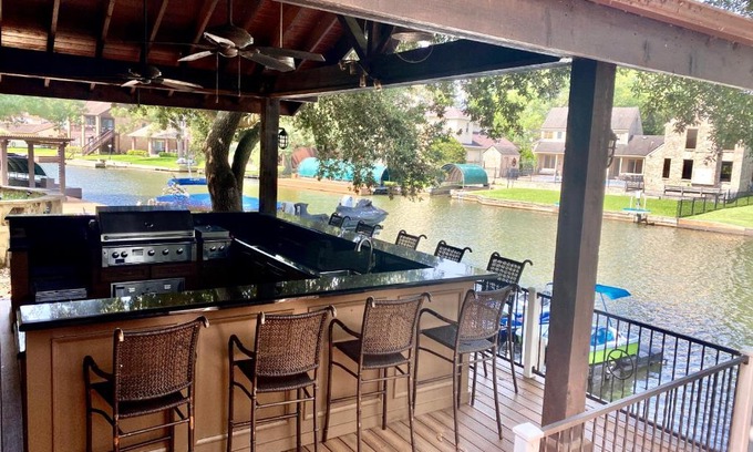 Walden on Lake Conroe House | Unforgettable Lake Conroe Retreat - Ideal for Families