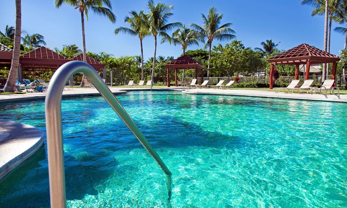 Kamuela House | Discover Mauna Lani: Pet-Friendly Resort with Pool & Beach Club