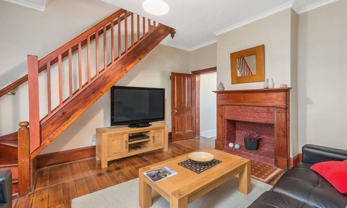 Hobart Central Business District House | Discover Hobart: A Blend of Heritage and Modern Comfort