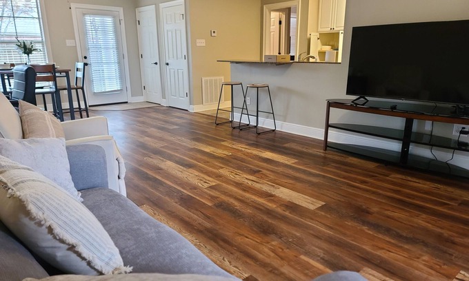 Pineville Condo | Experience Pineville’s Best: 2-Bedroom Retreat with Wifi