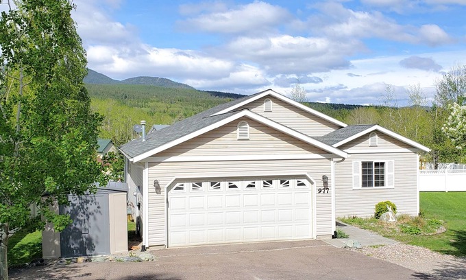 Whitefish House | Experience Whitefish: Where Sky Meets Mountains, Rated 10/10