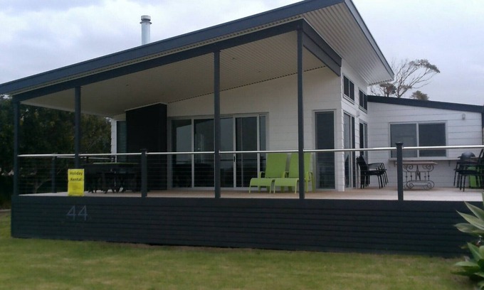 Port Vincent House | Explore Best of Yorkes: Ocean View & Pool at Pt Vincent