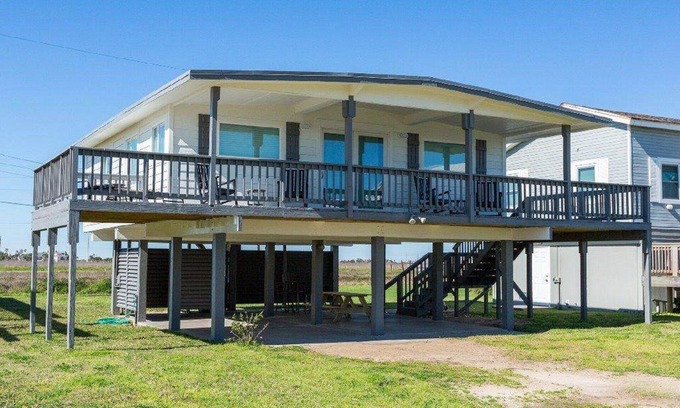 Bermuda Beach House | Unforgettable Oceanfront Stay with the Best Porch!