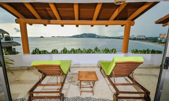 Ixtapa Condo | Unmatched Sunset Views and Oceanfront Comfort Await