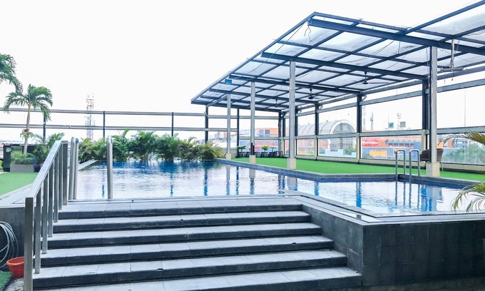 Surabaya Apartment | Budget-Friendly 1Br at Twin Tower Apartment with Pool
