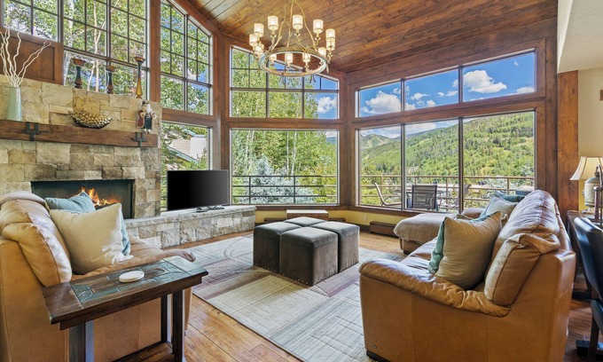 Vail House | Unbeatable Vail Escape: Private Hot Tub & Free Shuttle!