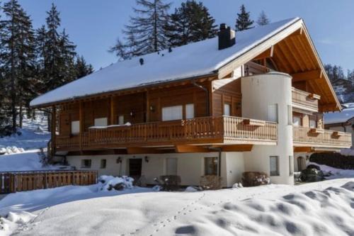 Lens Apartment | Unmatched Views and Family-Friendly Amenities in Crans-Montana