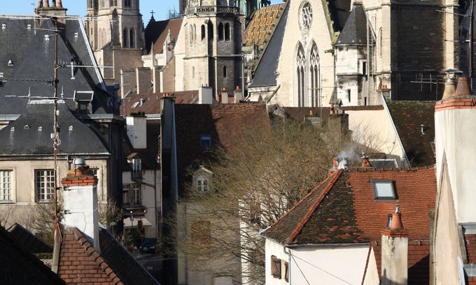 Centre Sud Apartment | Unmatched Views in Dijon: Family-Friendly 2 Bedroom Escape