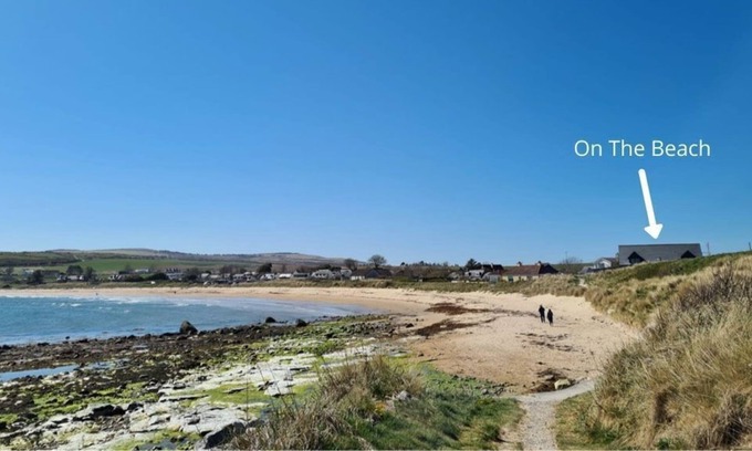 Tain Apartment | Unmatched Views at Balintore Beach - Guest Rated 9.8