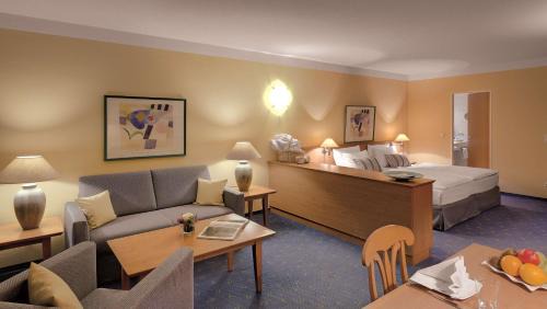 Bad Birnbach Hotel | Pet-Friendly Best Western Aparthotel with Oceanfront Views