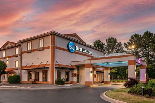 Homewood Hotel | Comfortable Best Western Carlton Suites with Ocean Views