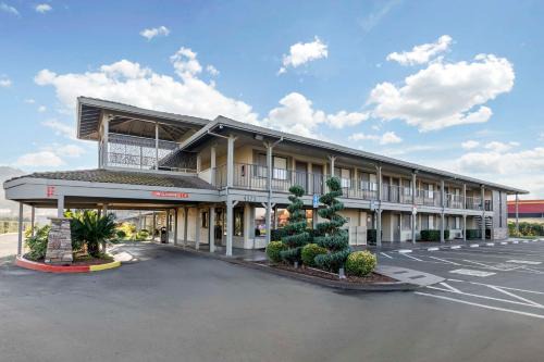 Fairfield Hotel | Discover Best Western Cordelia Inn with Ocean View & Pool