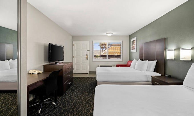 Barstow Hotel | Comfortable Stay at Best Western Desert Villa Inn with Pool