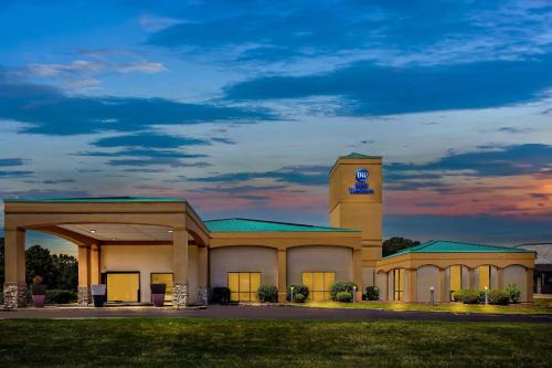 Columbus Hotel | Enjoy Comfortable Stays at Best Western Executive Suites
