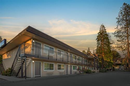 Grass Valley Hotel | Comfortable Stay at Best Western Gold Country Inn