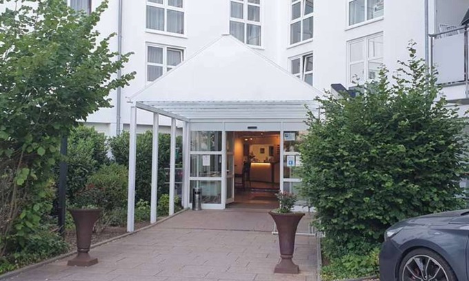 Erlangen Hotel | Quality Hotel Erlangen: Family-Friendly with Pool & Spa