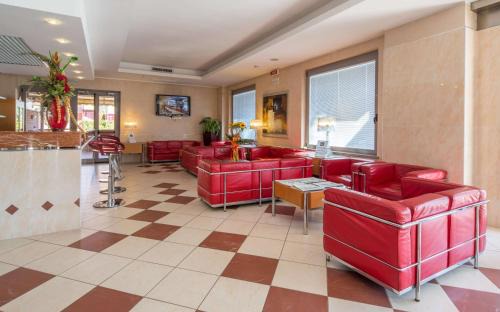 Zona XXX Castel Fusano Hotel | Oceanfront Bliss at Best Western Hotel I Triangoli