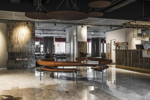 Kramfors Hotel | Pet-Friendly Hotel Kramm with Family Amenities and Dining