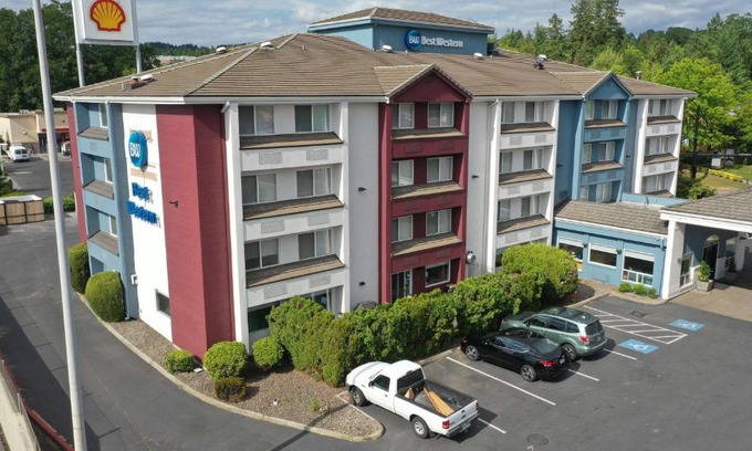 Lake Forest Hotel | Best Western Lake Oswego Hotel & Suites
