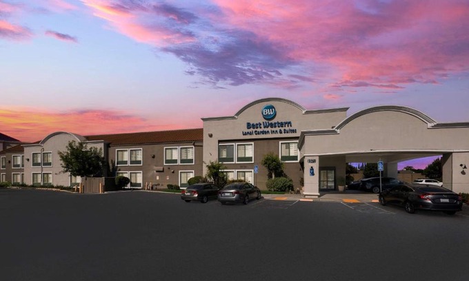 East San Jose Hotel | Cozy Getaway at Best Western Lanai Garden Inn & Suites