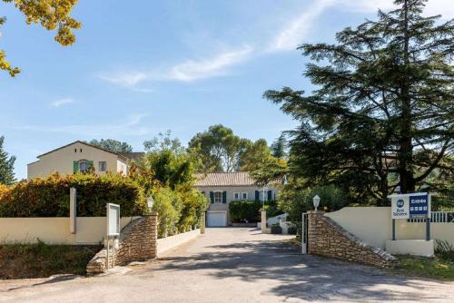 Fontvieille Hotel | Pet-Friendly Getaway at Best Western Le Val Majour