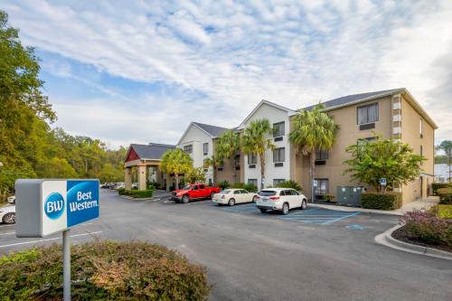 Ladson Hotel | Oceanfront Escape at Best Western Magnolia Inn and Suites