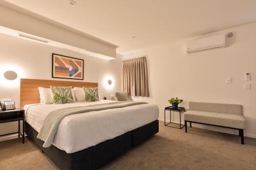Epsom Hotel | Comfortable Stay at Best Western Newmarket Inn & Suites
