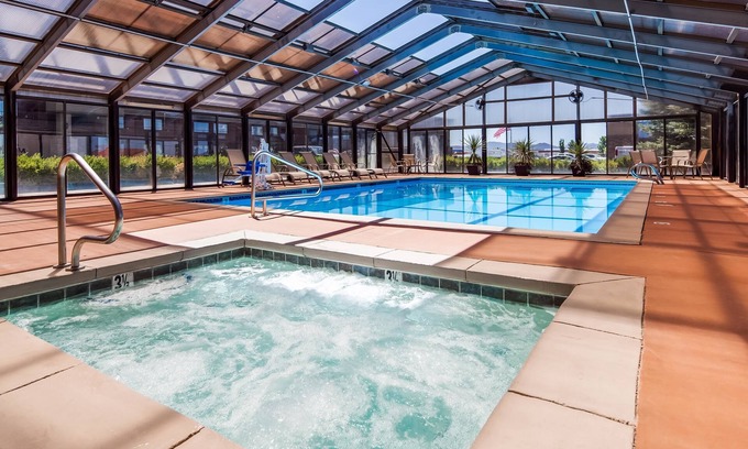 Beaver Hotel | Outstanding Best Western Paradise Inn with Pool & Spa