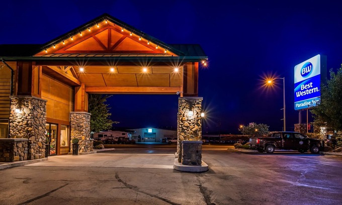 Dillon Hotel | Discover Comfort at Best Western Paradise Inn with Pool & Breakfast