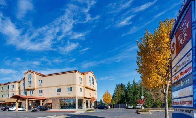 Battle Ground Hotel | Guest Favorite: Best Western Plus Battleground Inn & Suites
