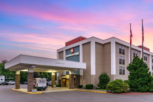 Marietta-Alderwood Hotel | Pet-Friendly Comfort at Best Western Plus Bellingham