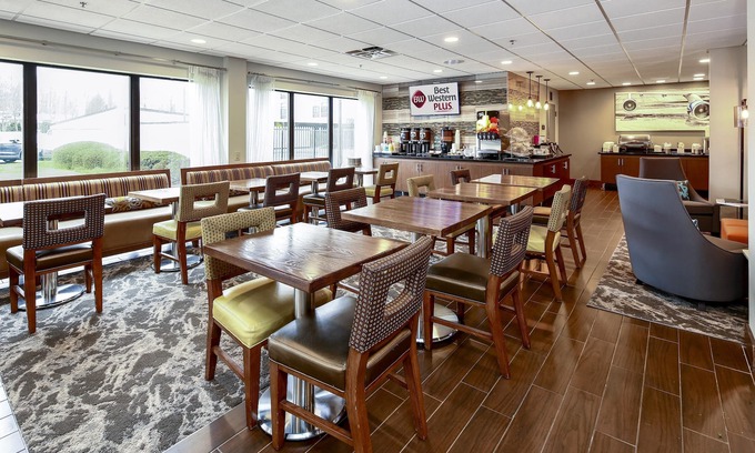 Bellingham Hotel | Top-Rated Best Western Plus Bellingham with Spa & Pool