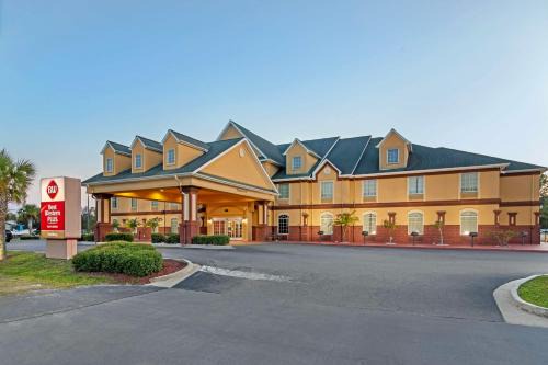 Waycross Hotel | Inviting Stay at Best Western Plus Bradbury Inn & Suites