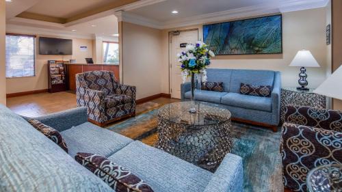 Bradenton Hotel | Family-Friendly Retreat at Best Western Plus Bradenton