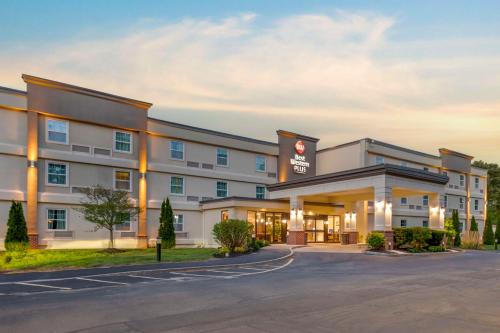 Brunswick Hotel | Pet-Friendly Getaway at Best Western Plus Brunswick Bath