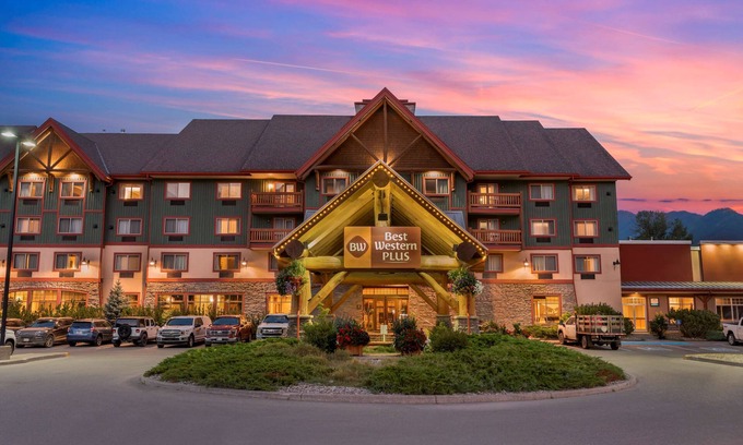 East Kootenay Hotel | Discover Best Western Plus Fernie Mountain Lodge Retreat