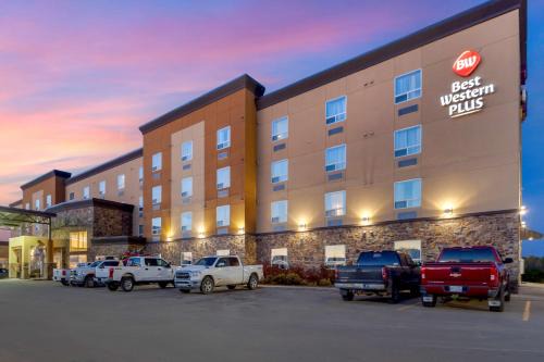 Fox Creek Hotel | Comfortable Stay at Best Western PLUS Fox Creek - 4 Star