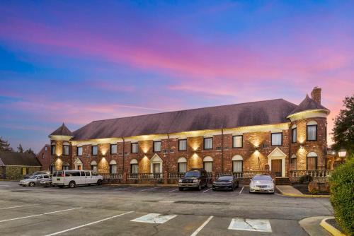 North Chesterfield Hotel | Family-Friendly Best Western PLUS Governor's Inn Richmond
