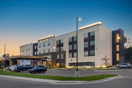 Grand Rapids Hotel | Discover Comfort at Best Western Plus Grand Rapids MN
