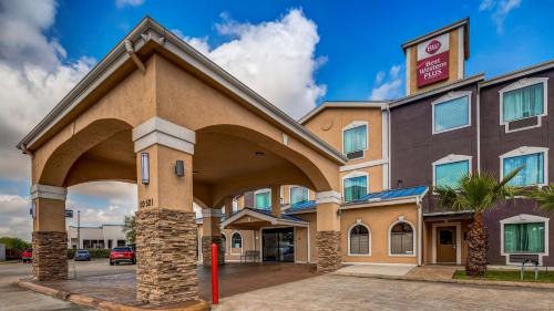 North Shore Hotel | Comfortable Stay at Best Western Plus Heritage Inn Houston