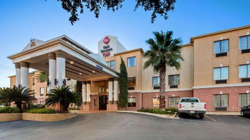 Stone Oak Hotel | Discover Best Western Plus Hill Country Suites in San Antonio