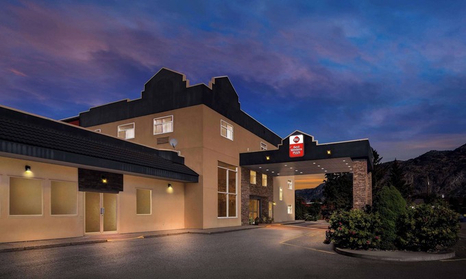 Okanagan-Similkameen Hotel | Discover Best Western Plus Osoyoos with Spa and Pool Access