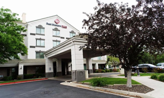 Carterville Hotel | Comfortable Stay at Best Western Plus Provo University Inn